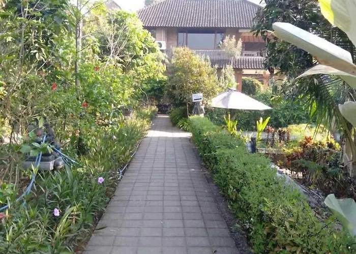 Pensión Topok House
