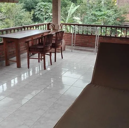 Topok House Pensión